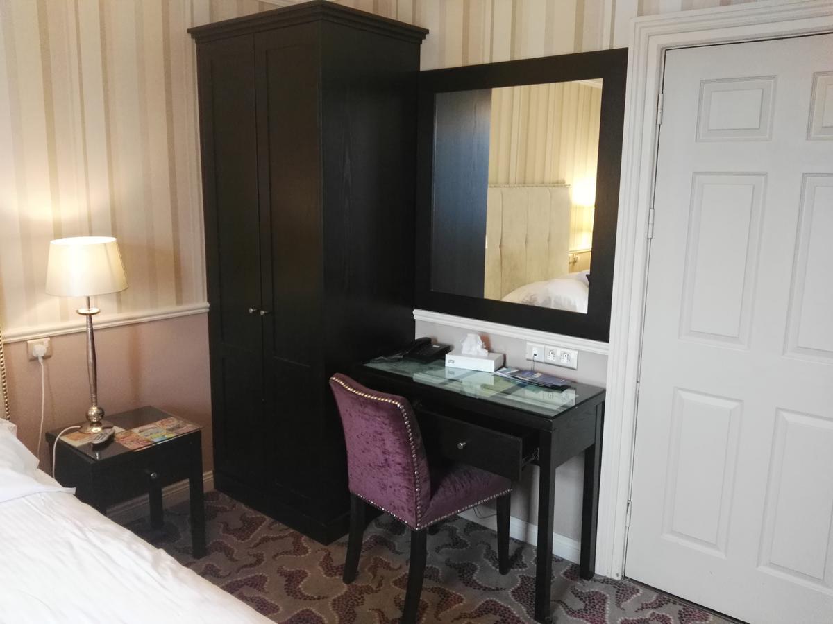 Naas Court Hotel Luaran gambar