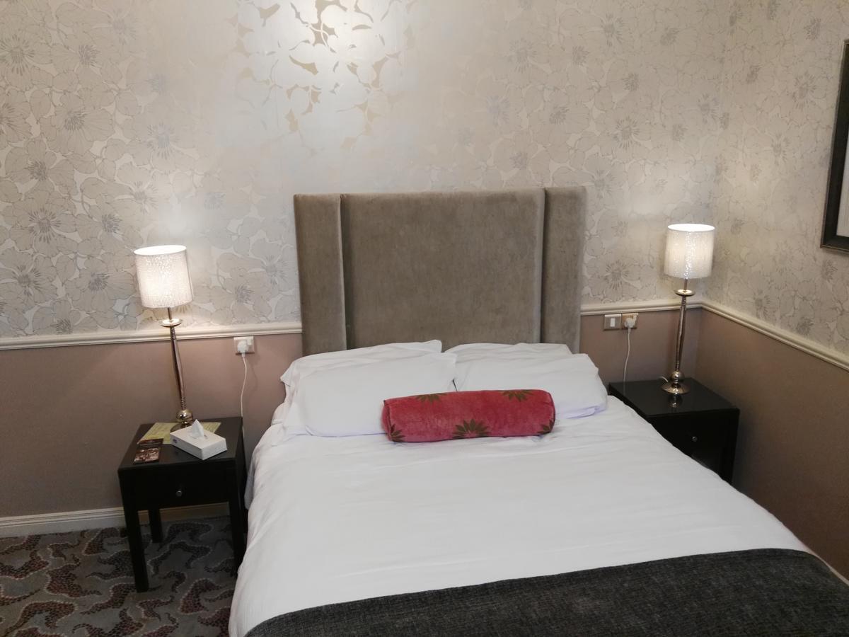 Naas Court Hotel Luaran gambar
