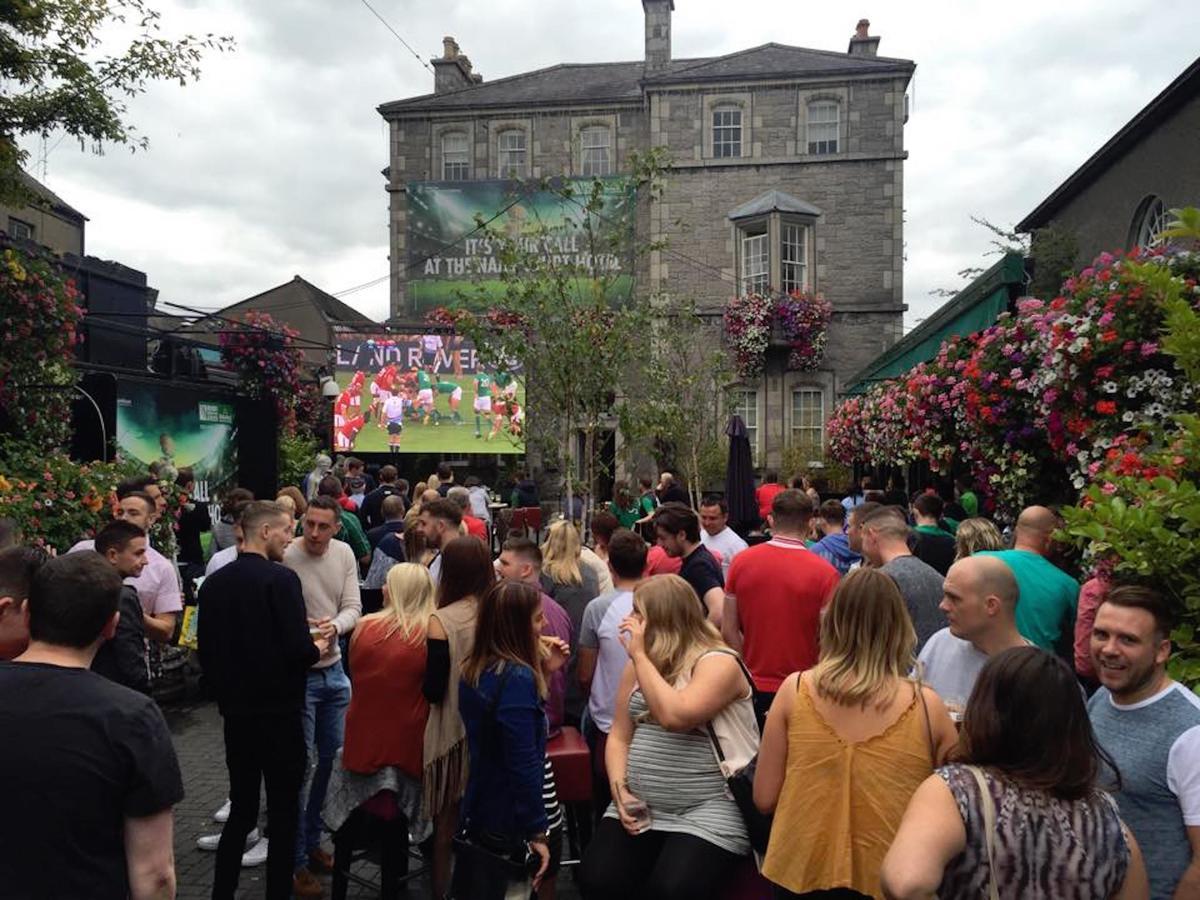 Naas Court Hotel Luaran gambar